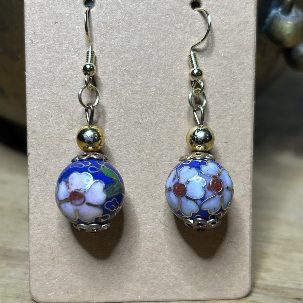 Pink Floral Round Bead Earrings Gold Tone Pierced Dangle 1.75